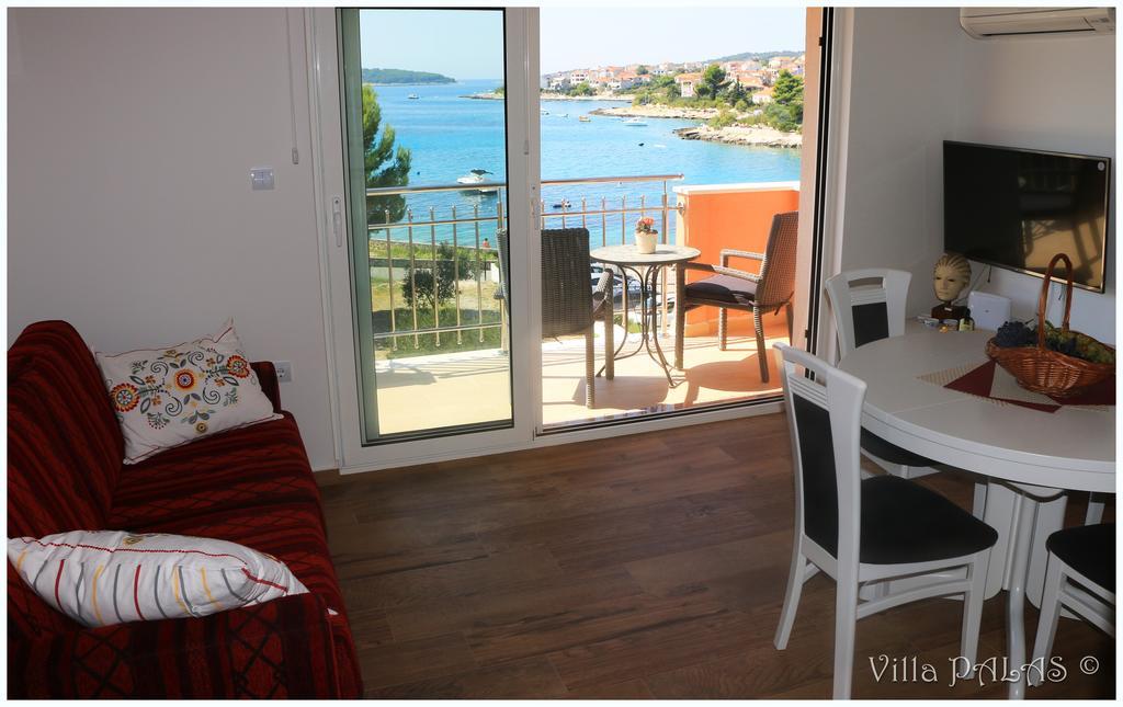 Villa Palas Apartments 2 Rogoznica  Extérieur photo